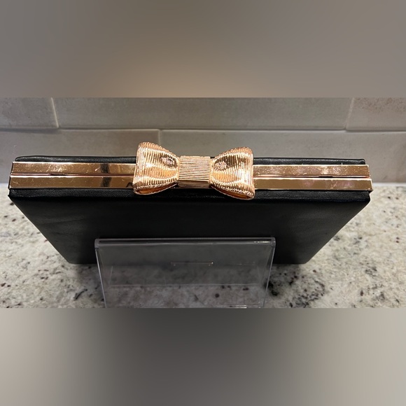 Kate Spade New York Clutch - Picture 5 of 9